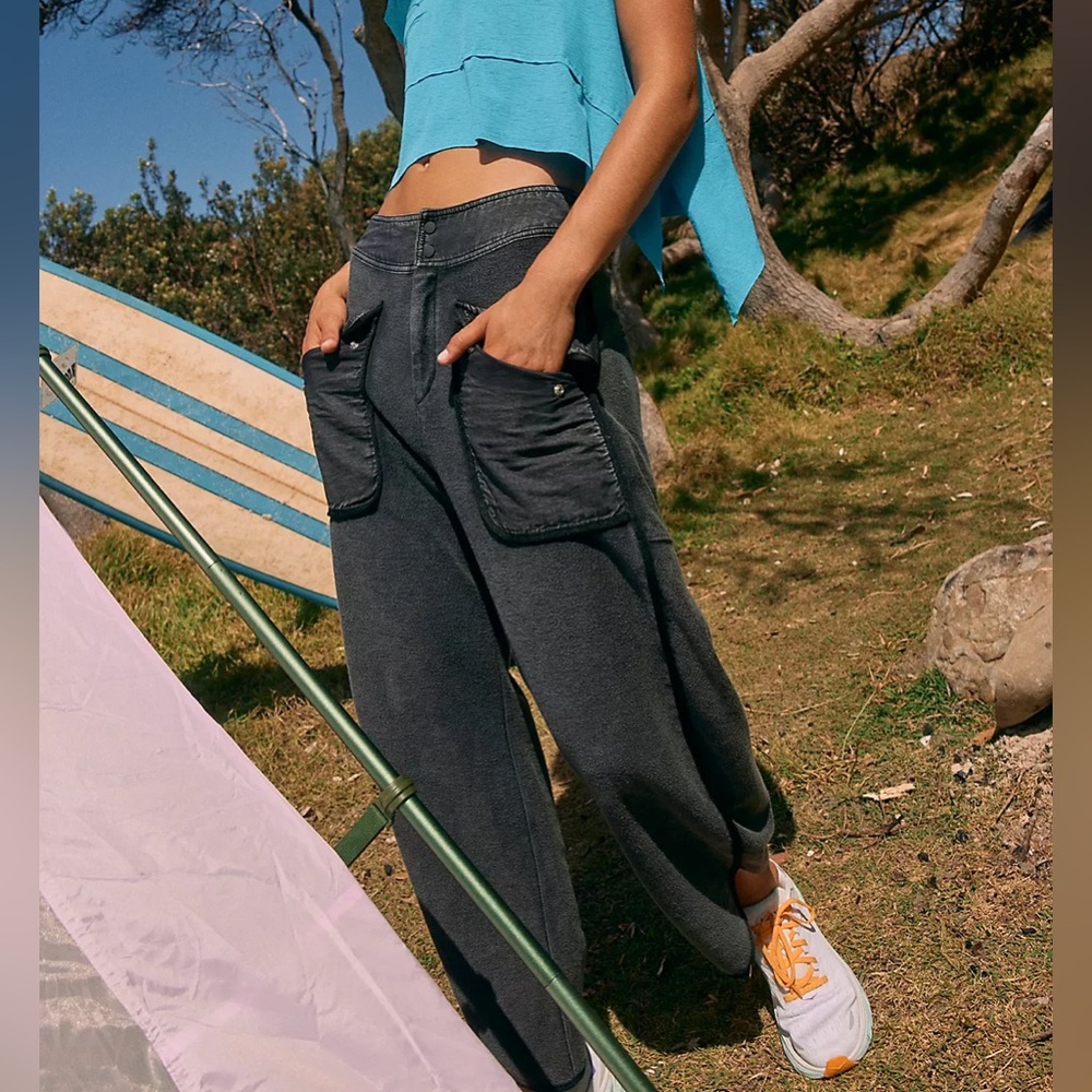 Free people Timko black pants sz S BNWT